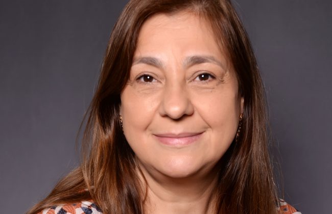 Adriana Confort Arnaud Lacs